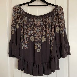 XS Ecote Grey Pattern Floral Bell Sleeve Flowy Top